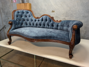 Reproductive Antique Chaise Perth