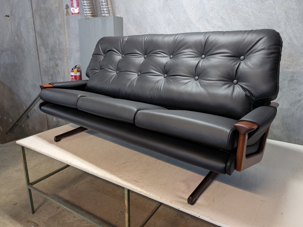 Refurbished Tessa Lounge Suite Perth